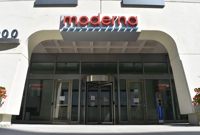 FDA Approves Moderna's mFlusiva, Marking a Landmark Entry for mRNA Technology into Seasonal Flu Vaccination 1 fda approves modernas mflusiva marking a landmark entry for mrna technology into seasonal flu vaccination