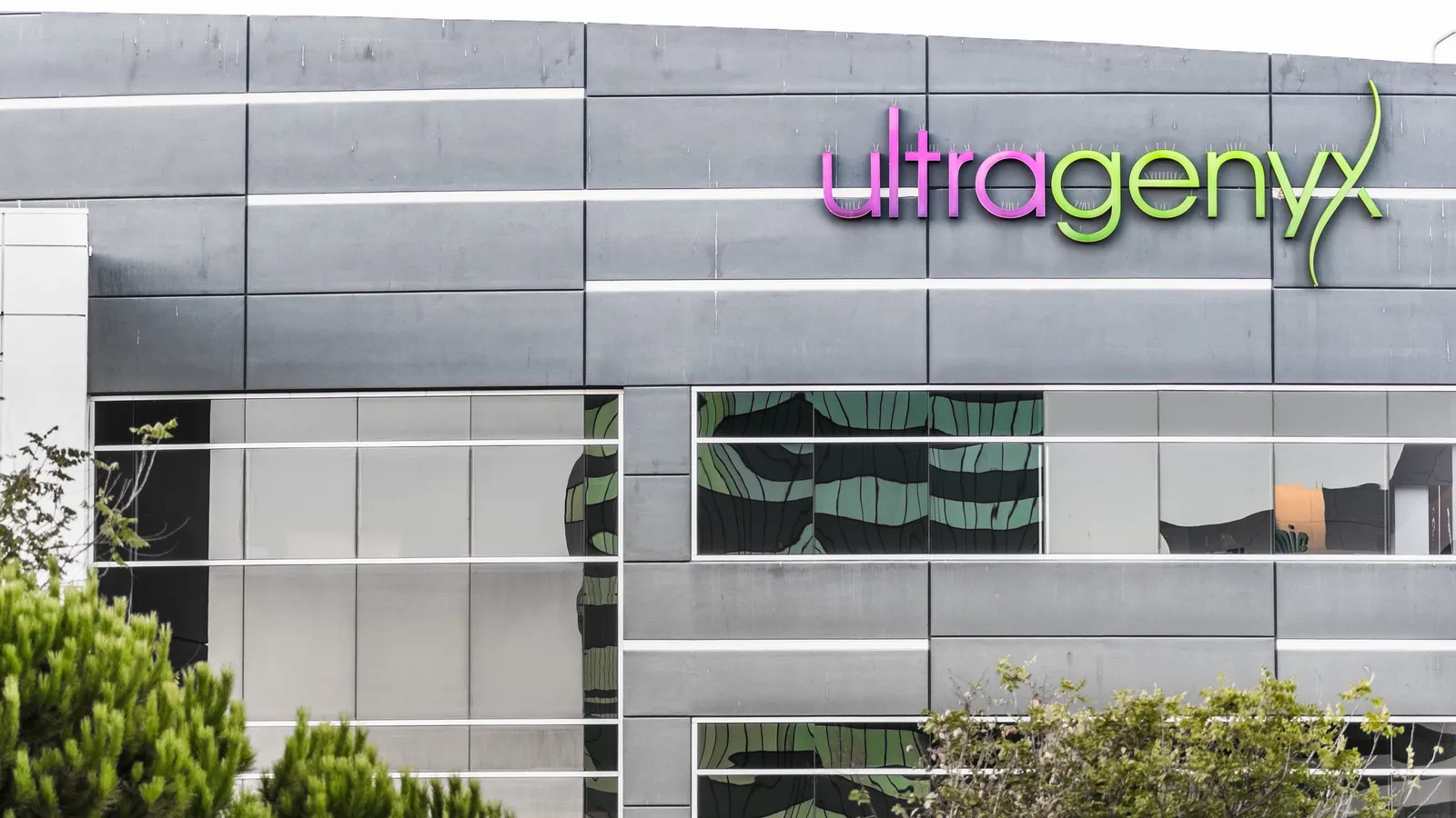 ultragenyx after setbacks nabs first gene therapy approval